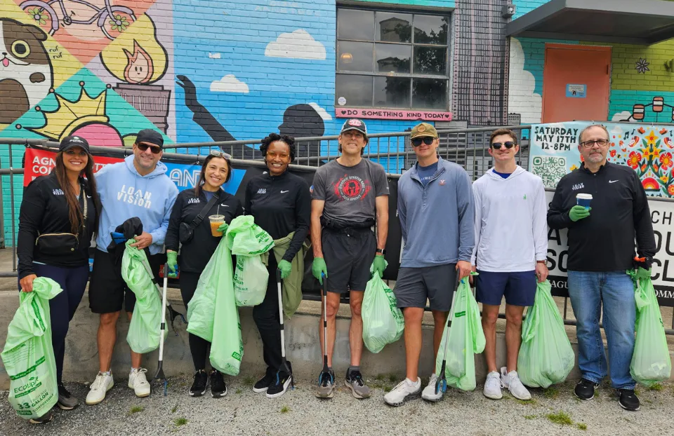 Loan Vision colleagues volunteering together